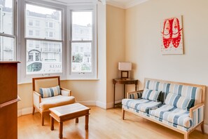 Reception - The Gullivers Hotel (Brighton)