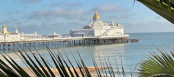 The Cumberland Hotel