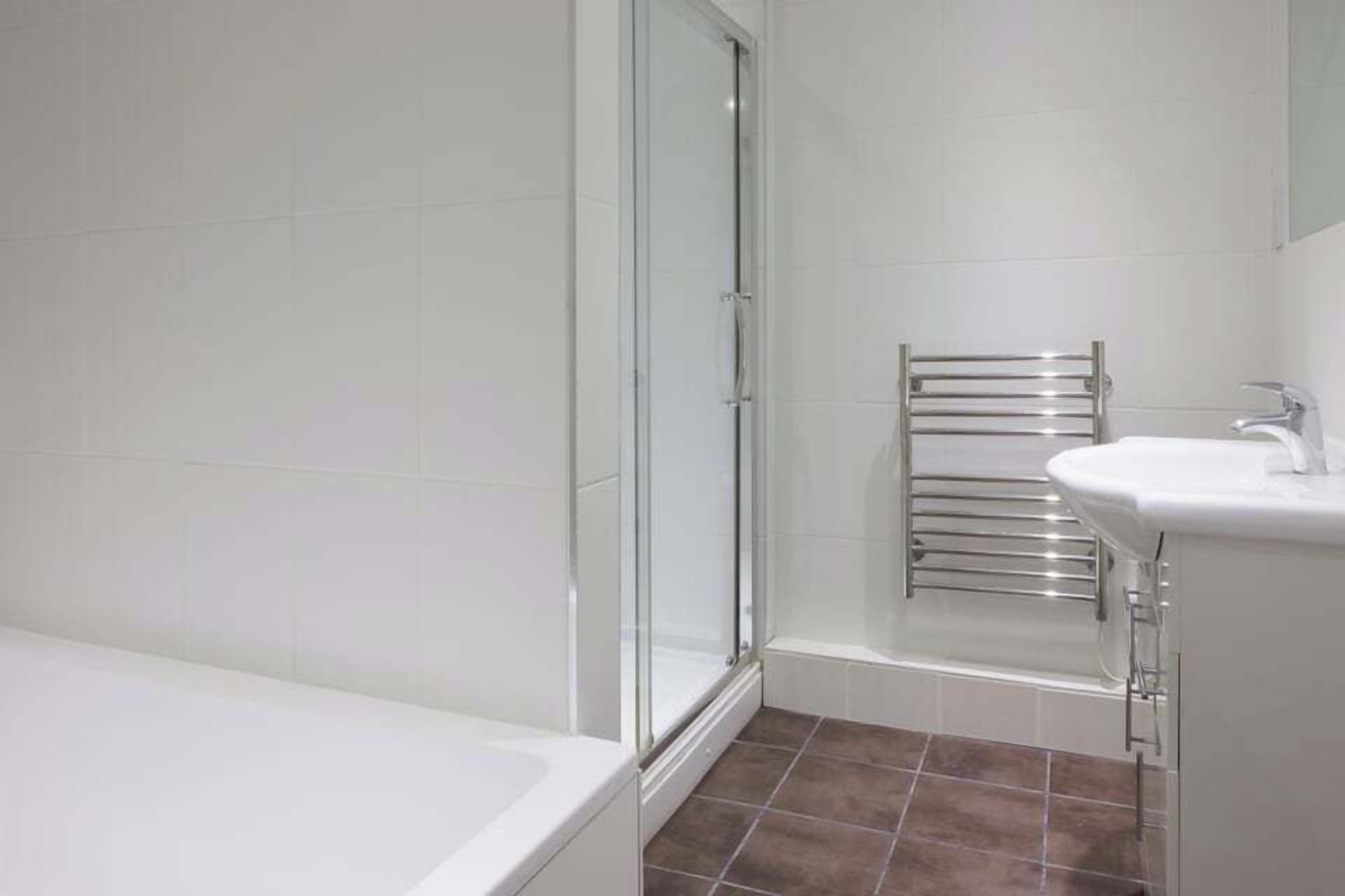 Photo - The Cumberland Hotel