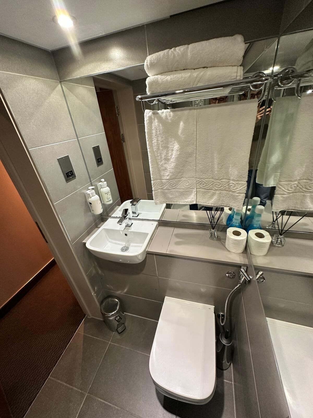 Foto - London Court Hotel