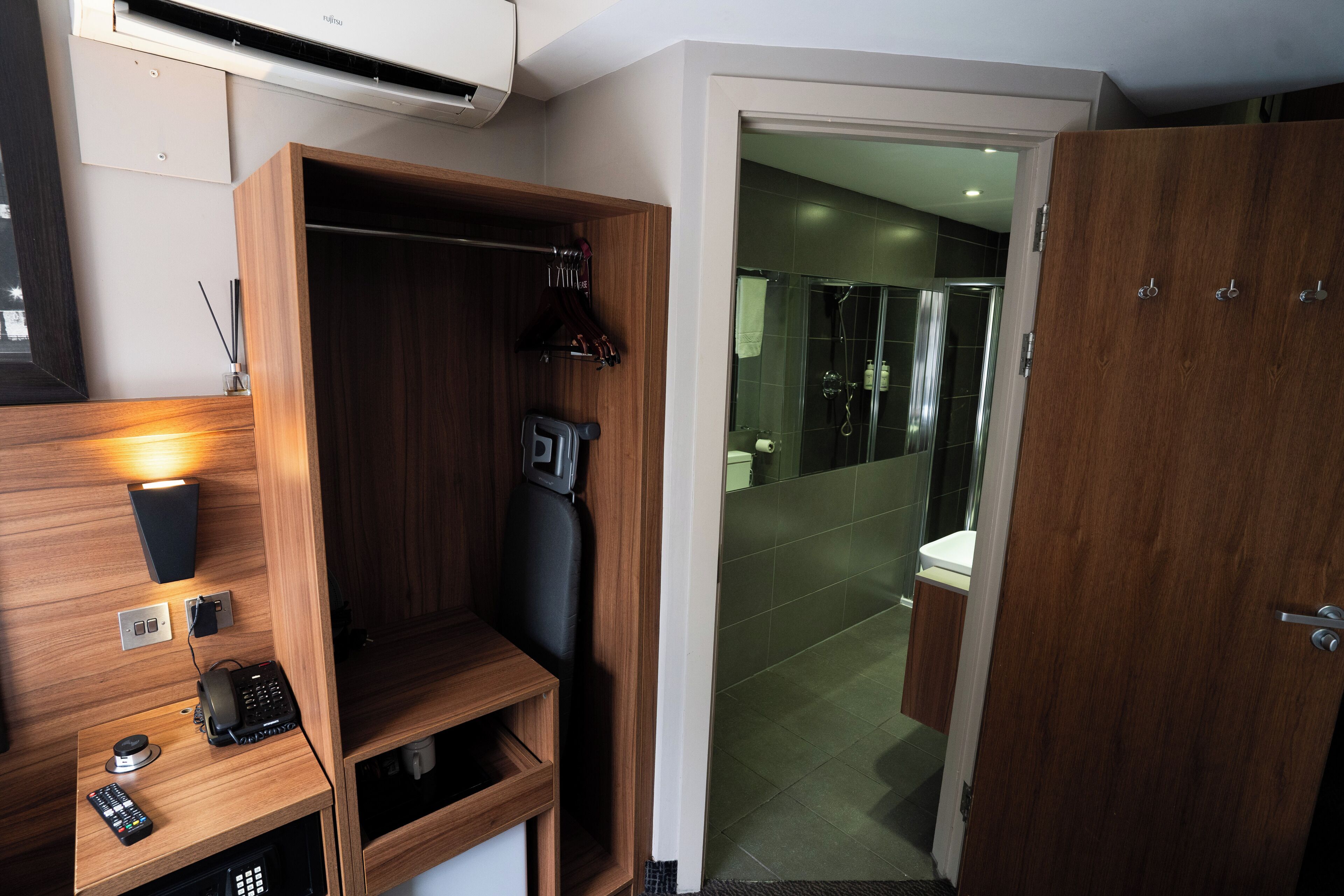 classic single room, garden view | bathroom | shower, designer toiletries, hair dryer, towels