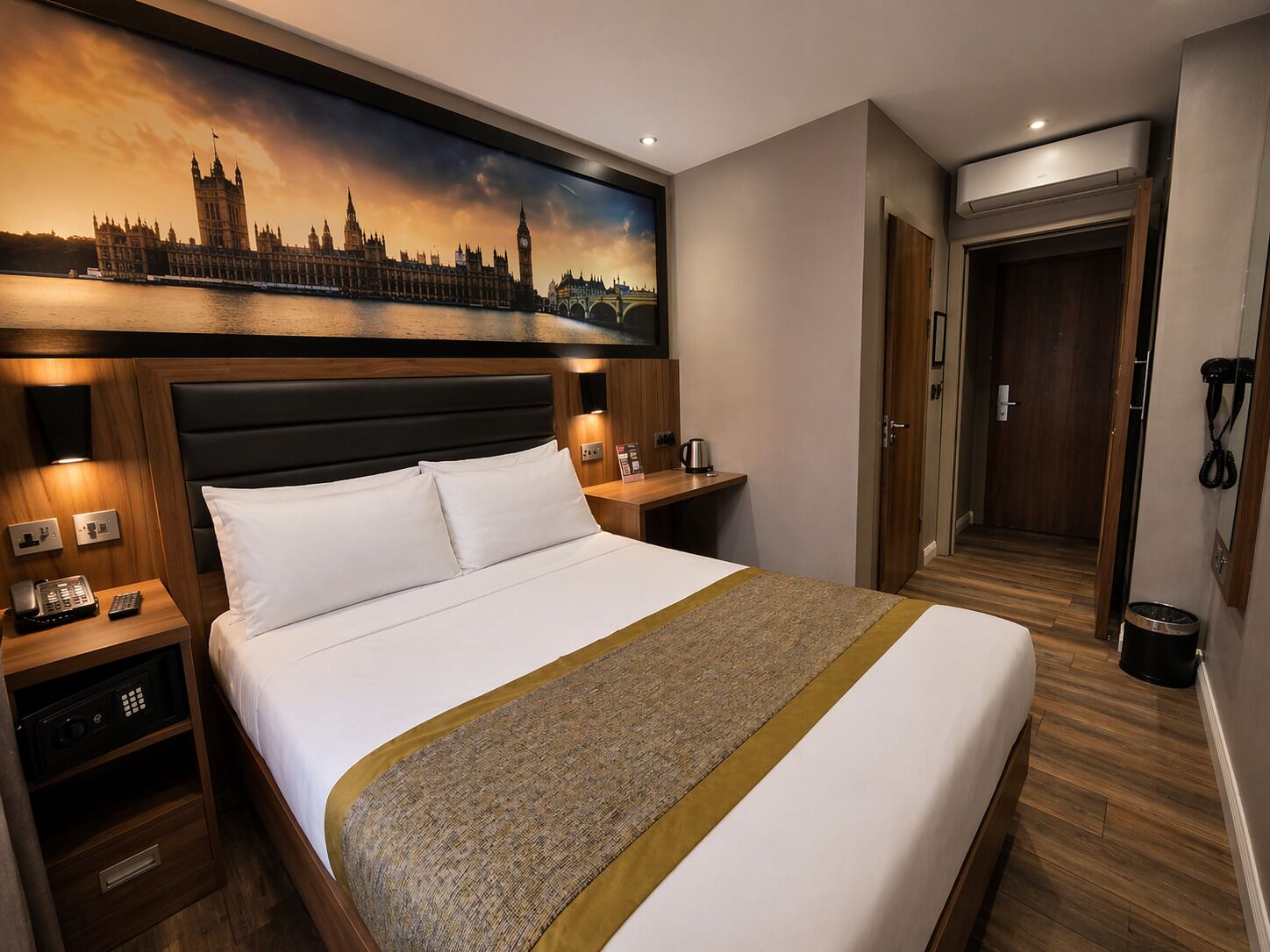 Classic Double Room | Premium bedding, in-room safe, desk, soundproofing