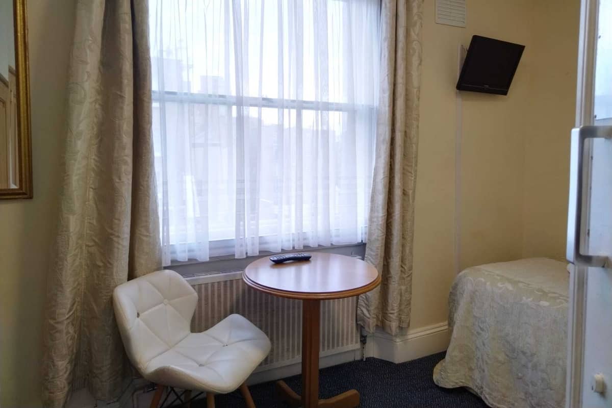 Tek Kişilik Oda, Banyolu/Duşlu