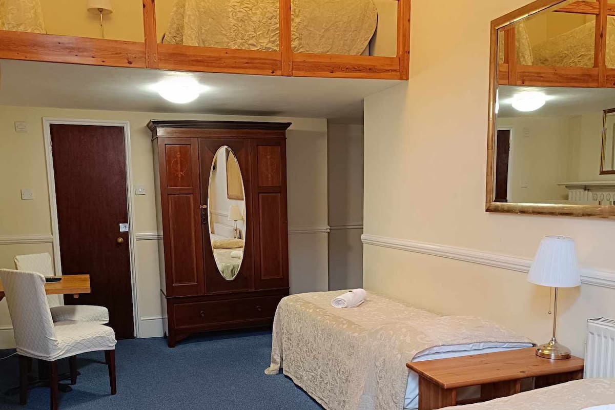 Süit, Banyolu/Duşlu (with mezanine )