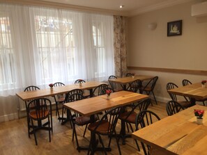 Restaurant - St Simeon (London)