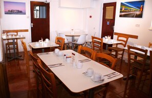 Breakfast area - Hindes Hotel (Harrow)
