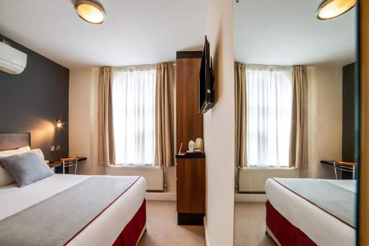 In-room safe, desk, blackout drapes, iron/ironing board (on request)
