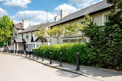The Dukes Head Hotel