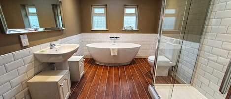 Luxury Tek Büyük Yataklı Oda, Banyolu/Duşlu | Banyo