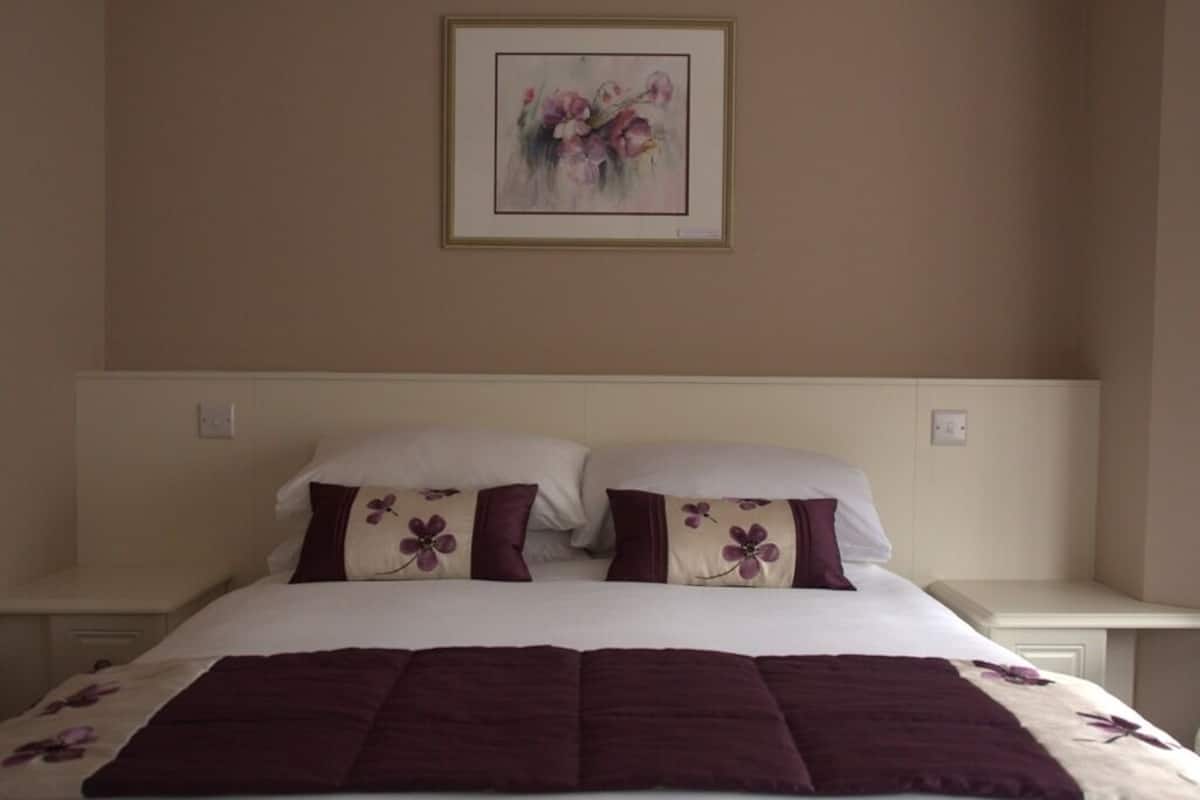 Standard Double Room, Ensuite