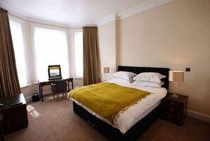 1 bedroom, Egyptian cotton sheets, in-room safe, iron/ironing board