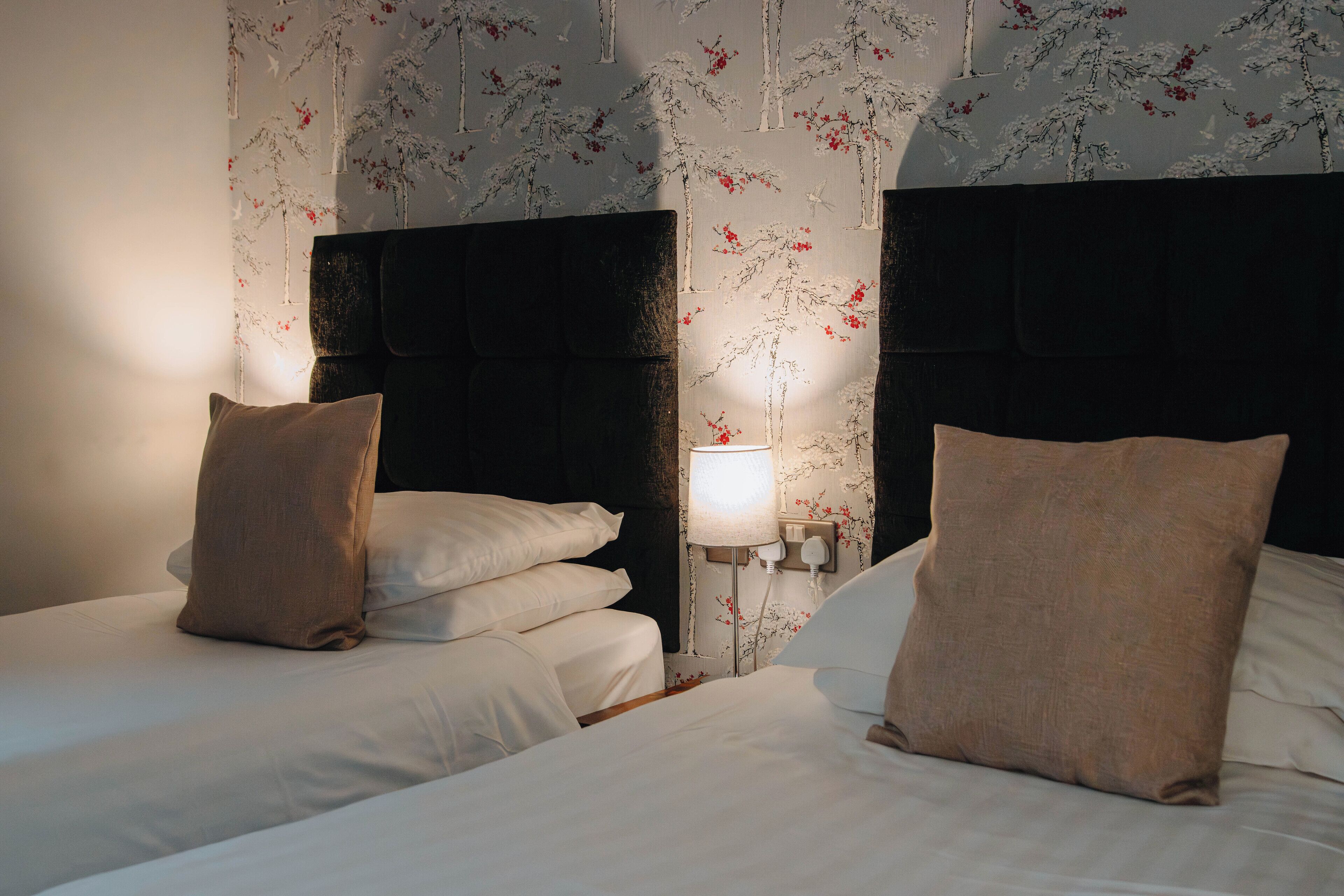 双床房 | 办公桌、熨斗/熨板、婴儿床、免费 WiFi