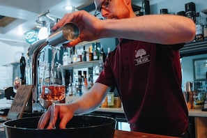 Breakfast, lunch, dinner and brunch served - The Ashburnham Hotel (Burry Port)