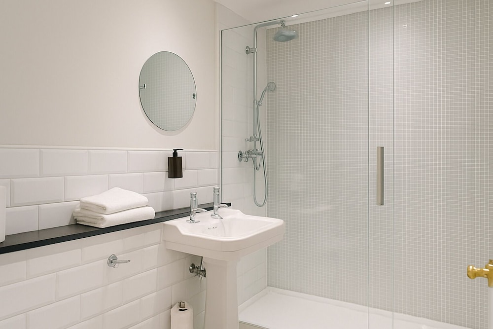 The Crown Inn, Old Amersham by null