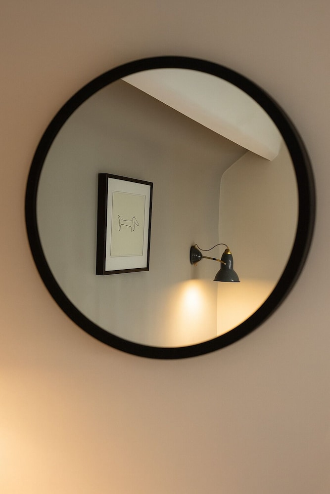 The Crown Inn, Old Amersham by null