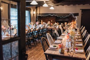 Indoor wedding - The Crown (Amersham)