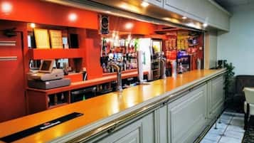 Bar (en el alojamiento)