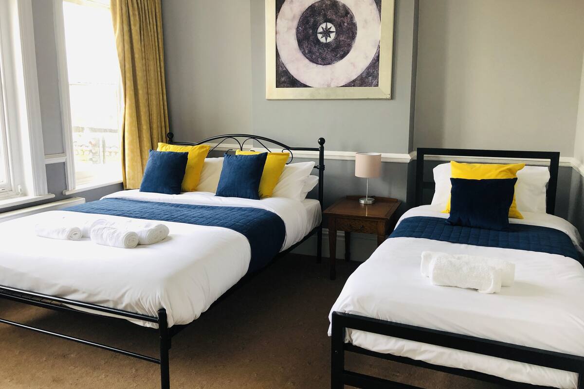 Family Triple Room, Ensuite (river view)