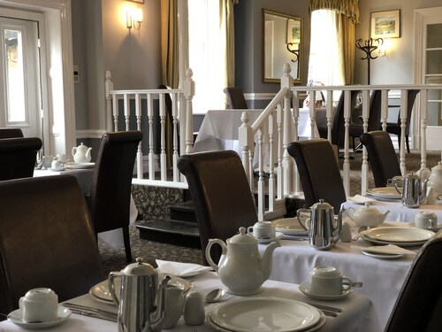 The White Lion Hotel