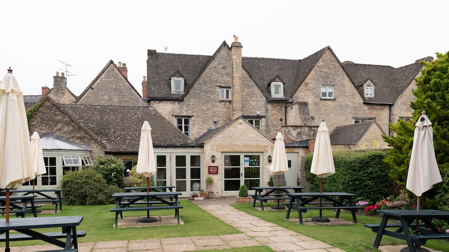 Corinium Hotel & Restaurant