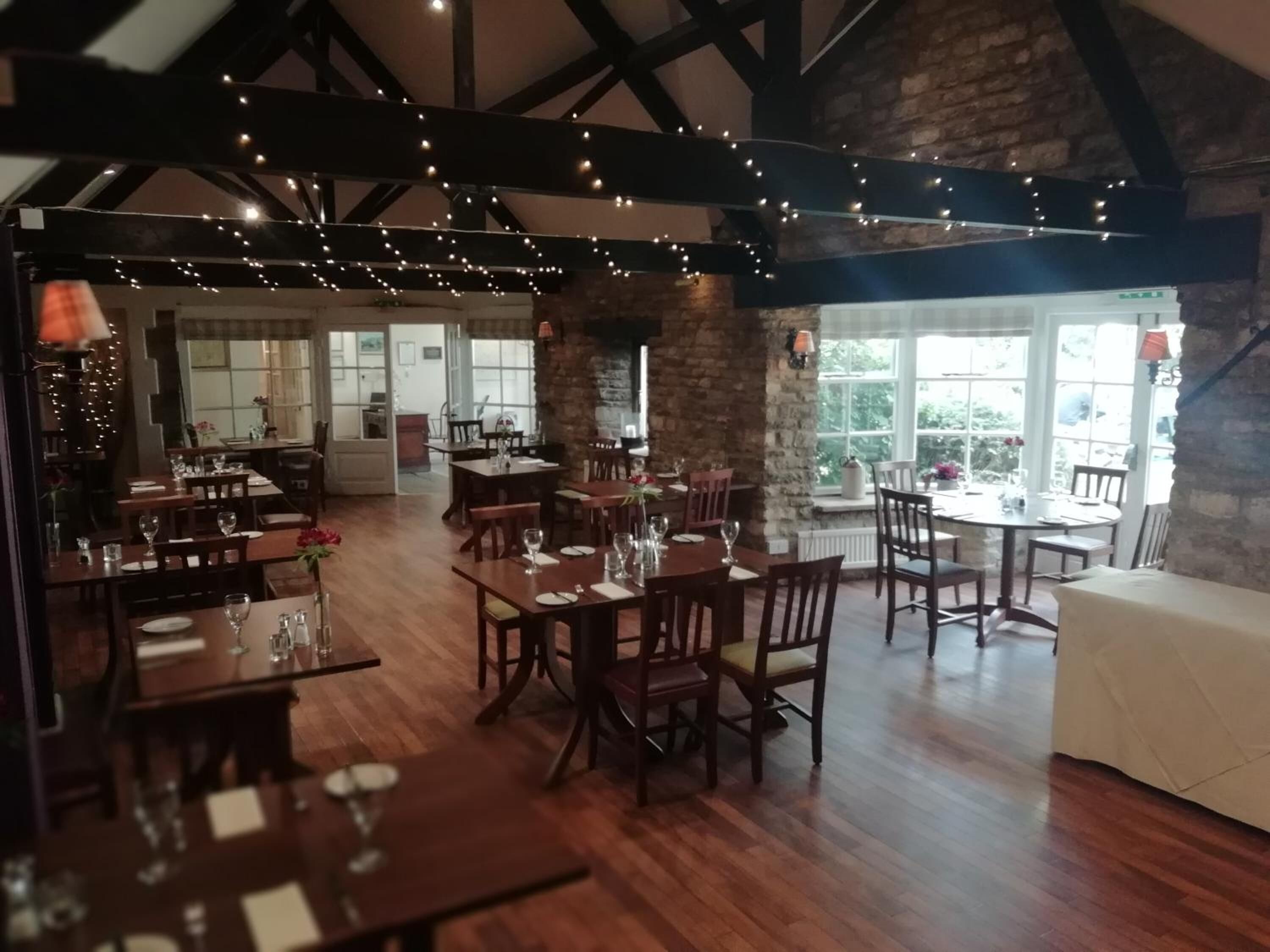 lunch, dinner served; british cuisine, al fresco dining