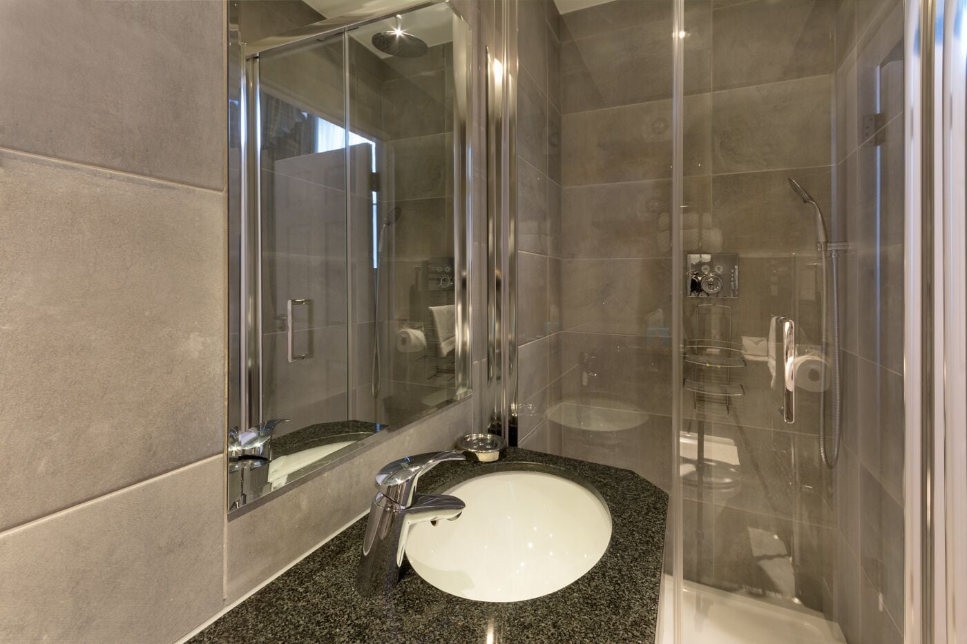 comfort single room, ensuite | miscellaneous