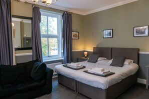 Suite, mit Bad (Honeymoon Suite) | Kostenloses WLAN, Bettwäsche