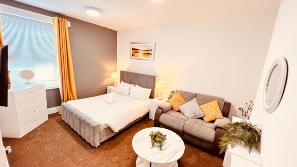 Executive Double Room, Ensuite (Executive) - The Preston (Yeovil)