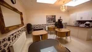 Dining - Royal London Hotel by Saba (London)
