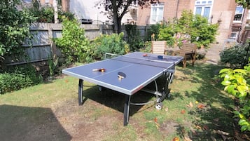 Children’s play area – outdoor