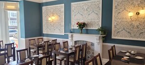 Tägliches inbegriffenes englisches Frühstück