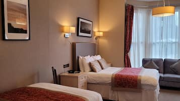 Quarto família (2 Beds - Sleeps 3) | 1 quarto, roupas de cama antialérgicas, ferros/tábuas de passar roupa