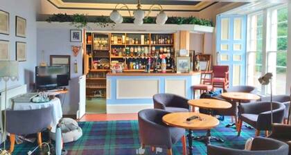 OYO Kirkconnel Hall Hotel