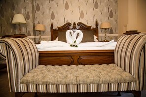 書桌、熨斗/熨衫板、免費嬰兒床、免費 Wi-Fi