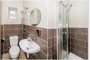Quarto casal standard | Banheiro | Secador de cabelo, toalhas de banho, sabonete, papel higiênico
