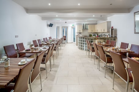 Dining. Abbey Hotel Shepherd’s Bush