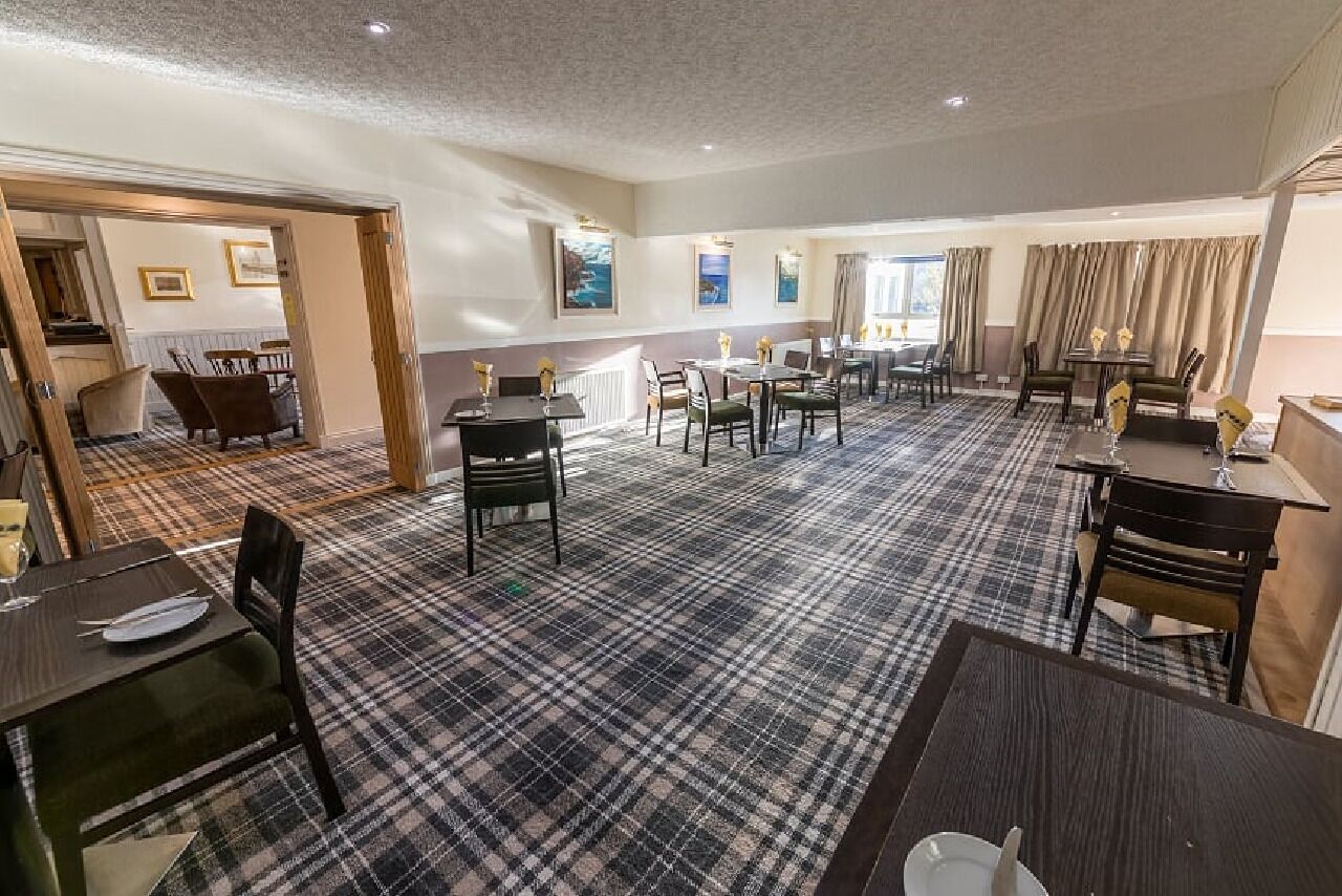 breakfast and dinner served