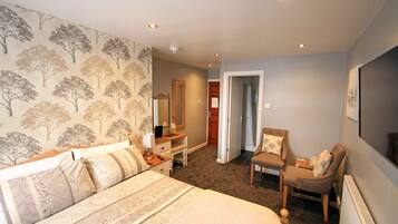 Individually decorated, iron/ironing board, cribs/infant beds, free WiFi