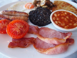 Daily cooked-to-order breakfast for a fee