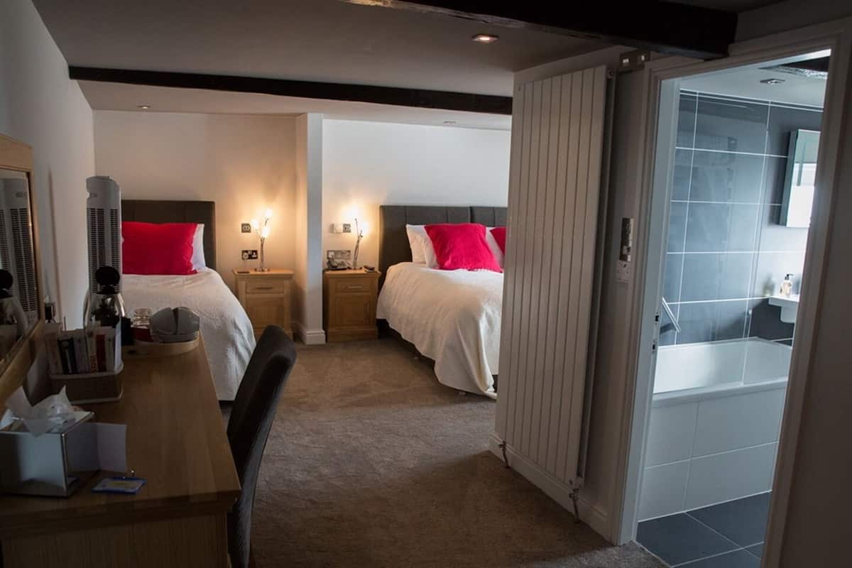 Suite, Ensuite