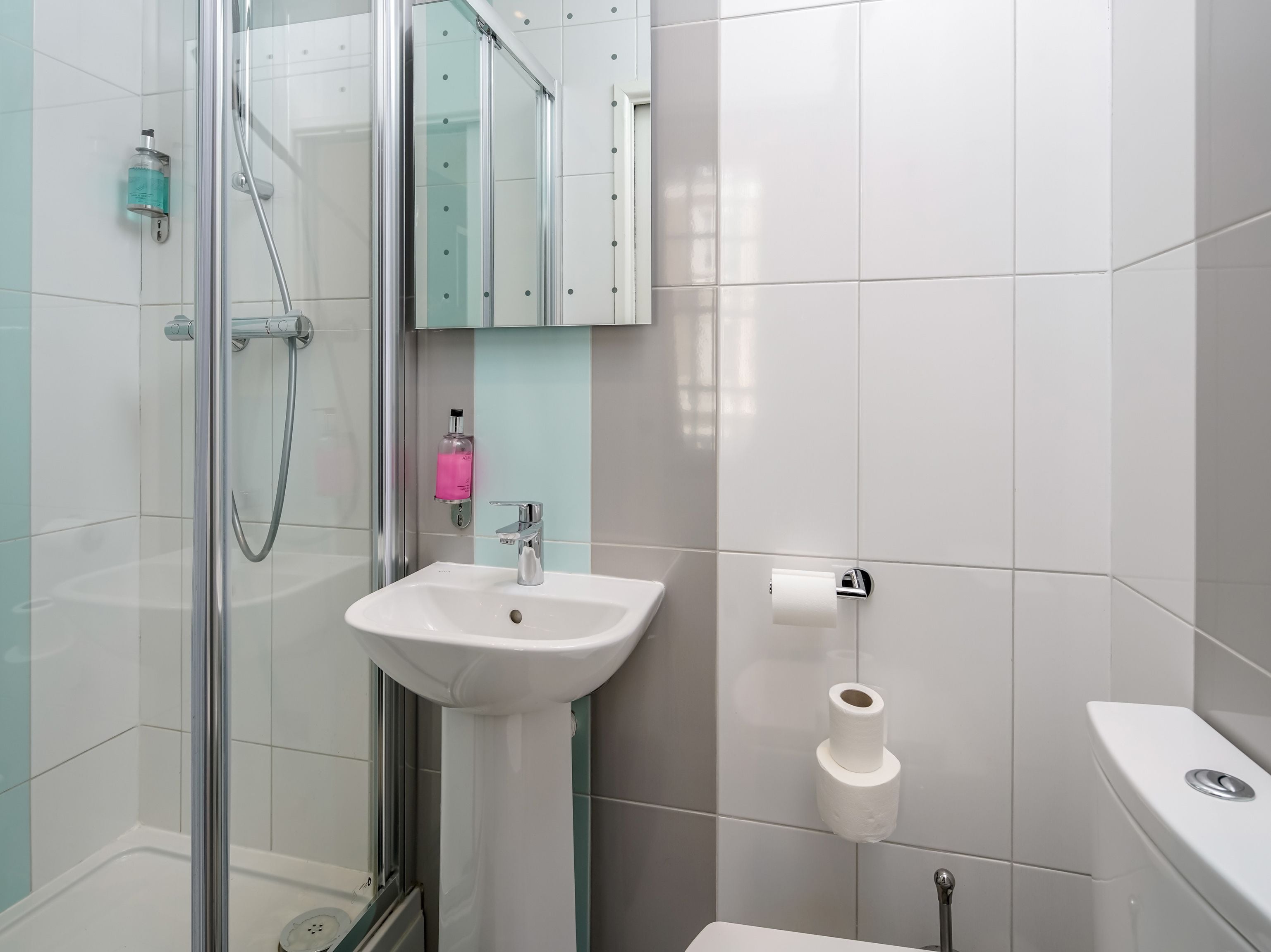 Photo - OYO Bakers Hotel London Victoria