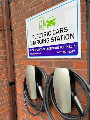 Electric vehicle charging station - Stay Inn Hotel Manchester (Salford)