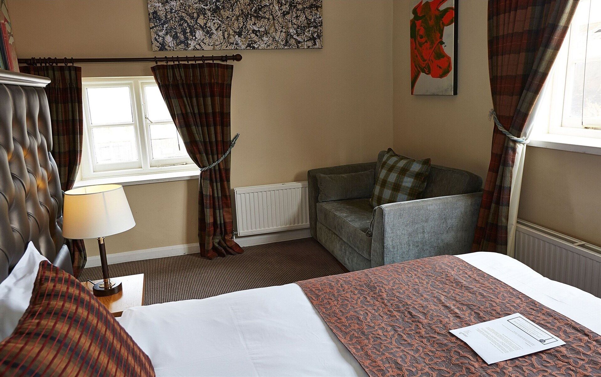 Free WiFi, bed sheets