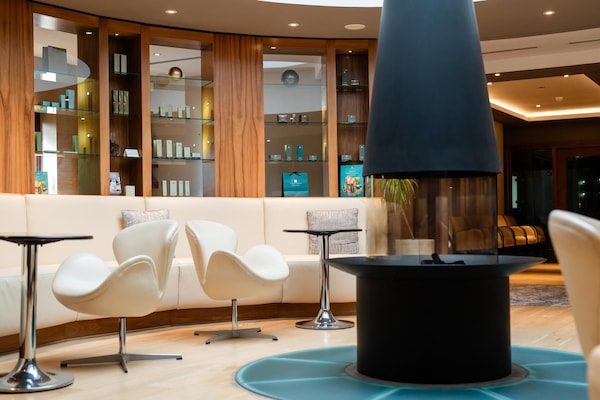 Couples treatment room(s), sauna, body treatments, aromatherapy