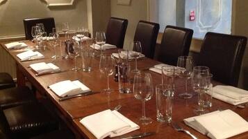 Breakfast and dinner served, British cuisine