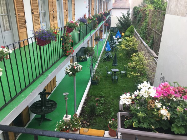 View from property - Flore Hotel & Jardin The Originals (Vichy)