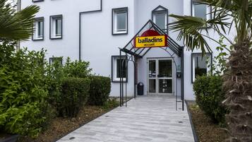 Entrée de l’hébergement