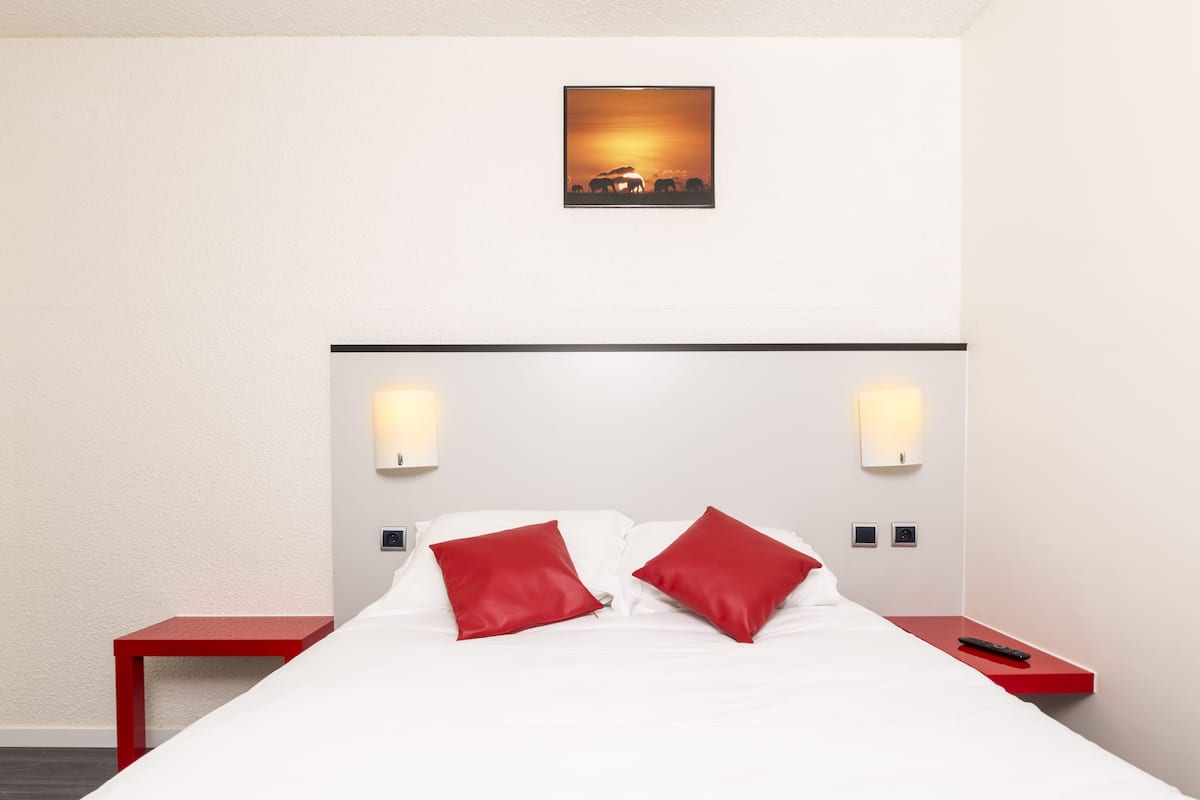 Wifi gratis y ropa de cama