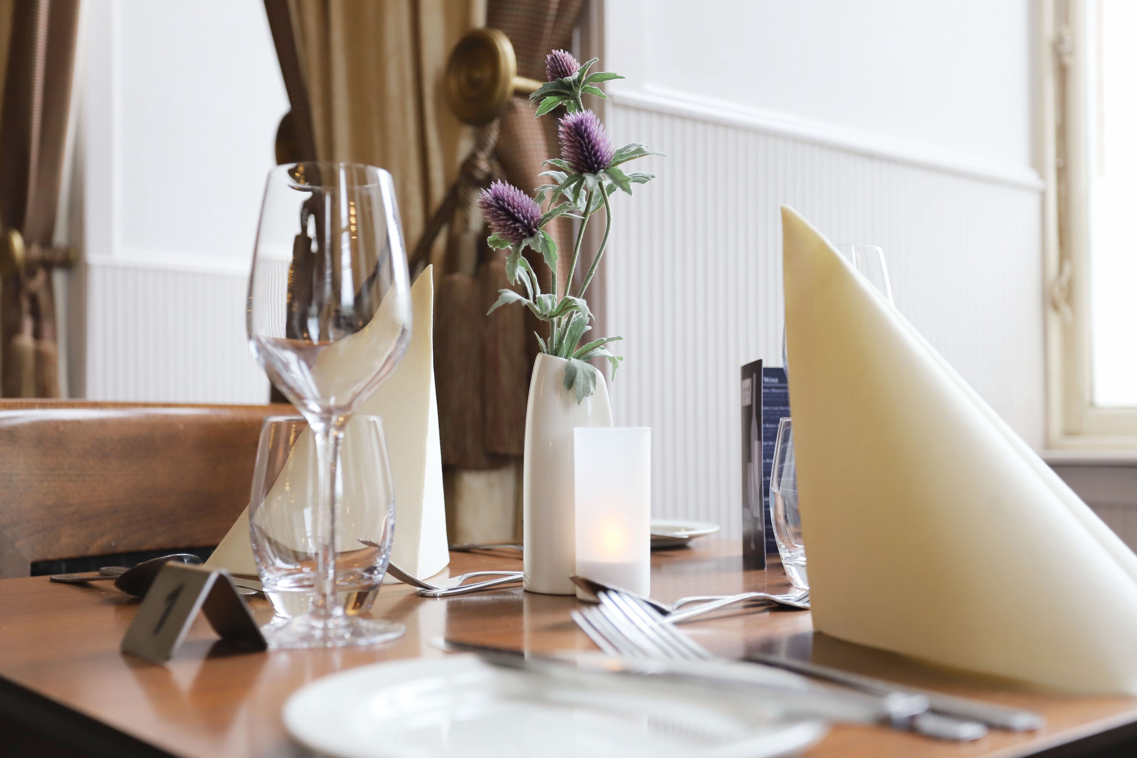 Breakfast, lunch, dinner served; local cuisine 