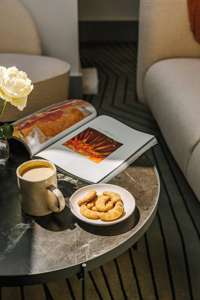 Yelo Belle Epoque Hotel Centre Ville, Sonder by null